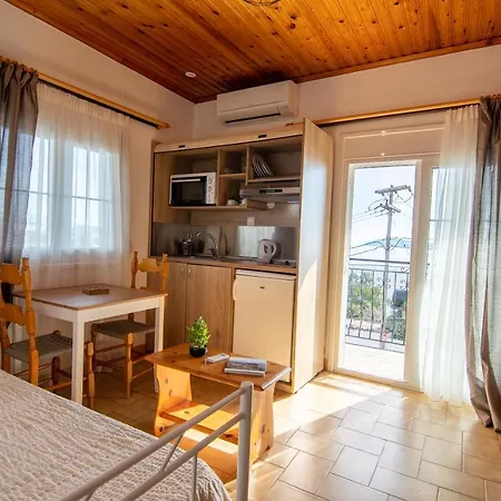 Nina Adult Only * Skiathos-stad